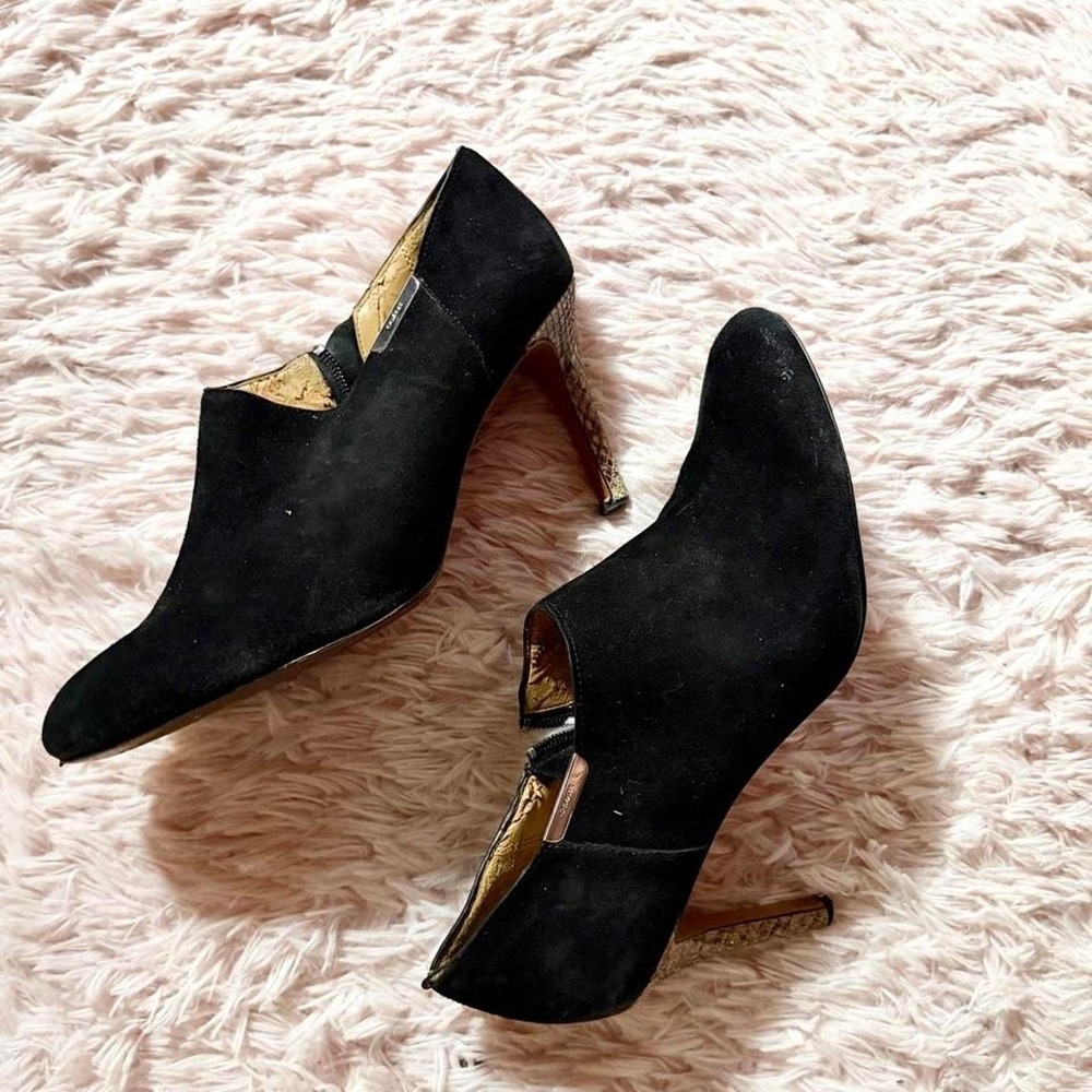 Coach Seneca Snake Skin Suede Ankle Booties Womens 9.5 Timeless Classic Luxury